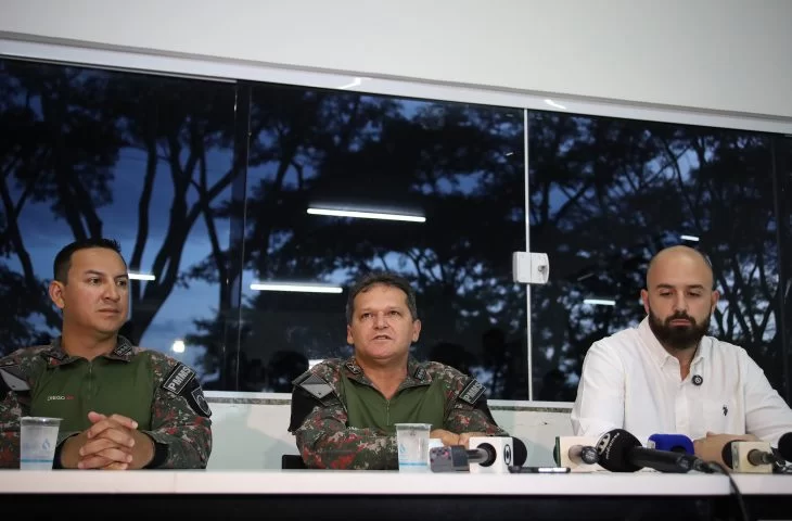 Coletiva-sobre-a-Onca-que-matou-ribeirinho-no-pantanal-Foto-Alvaro-Rezende-5-730x480-1